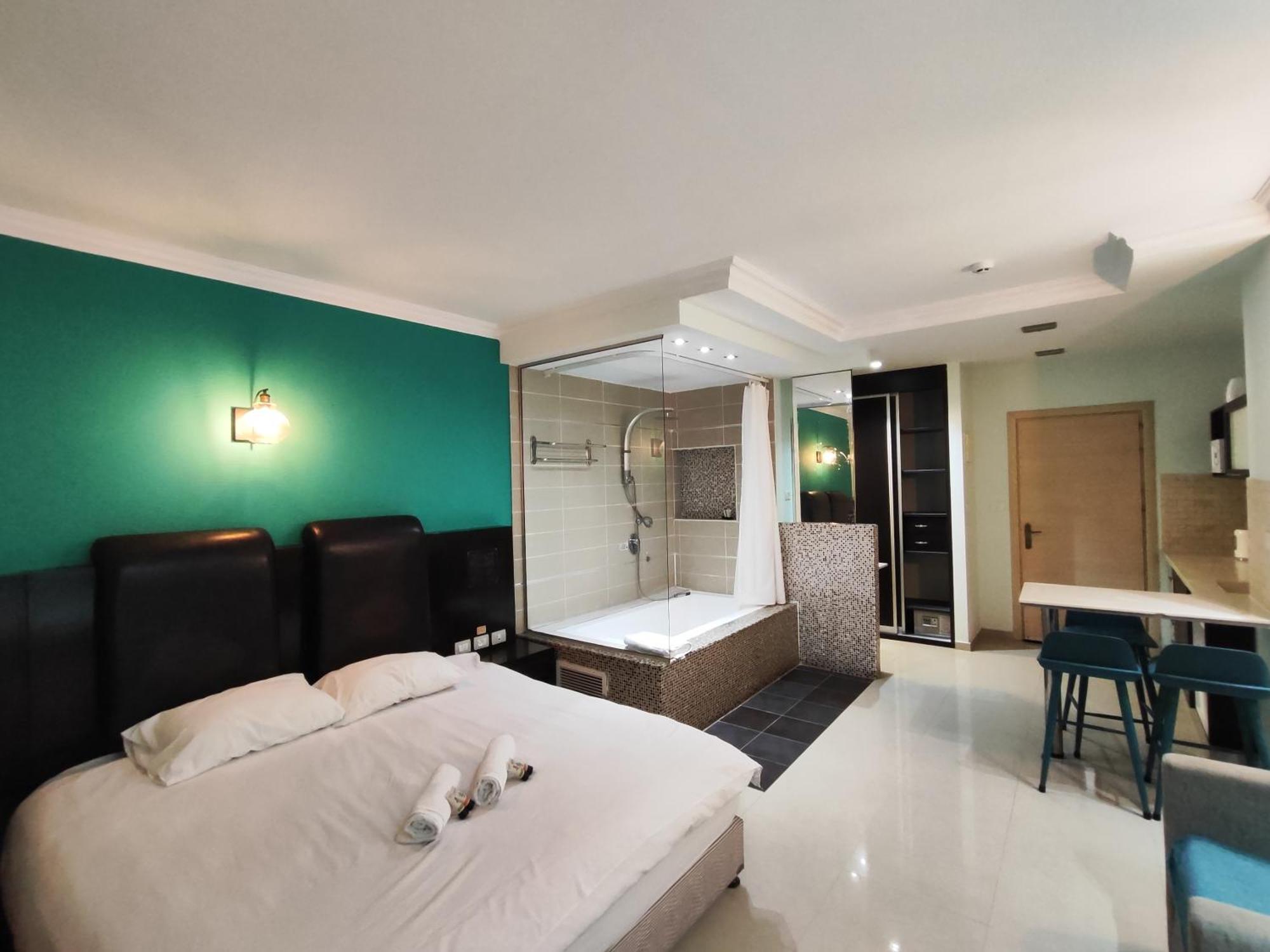 Marina Beach Hotel เทลอาวีฟ ภายนอก รูปภาพ